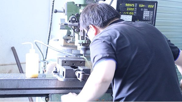 蘇州在線式點(diǎn)膠機(jī)