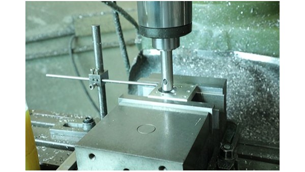 蘇州全自動(dòng)點(diǎn)膠機(jī)