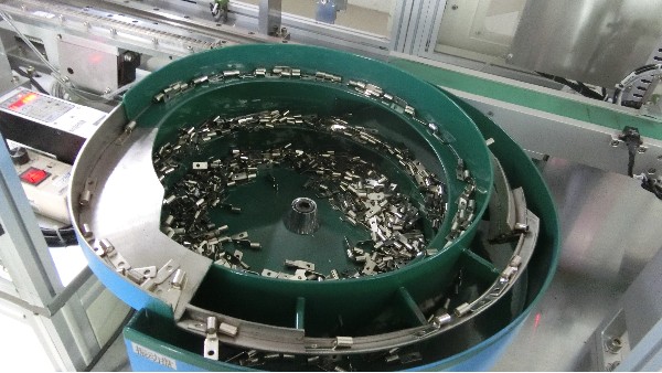 什么是自動(dòng)點(diǎn)膠機(jī)