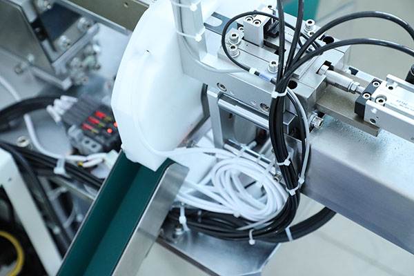 成都全自動點膠機定制