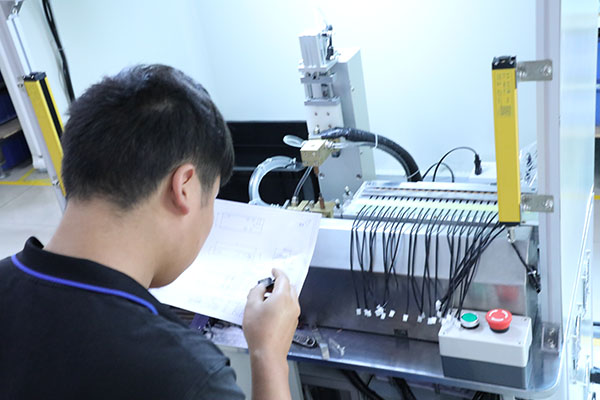 激光焊錫機(jī)