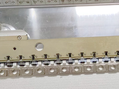 CR-682H CP電阻自動(dòng)整形排板機(jī) CR-682H CP電阻自動(dòng)整形排板機(jī)