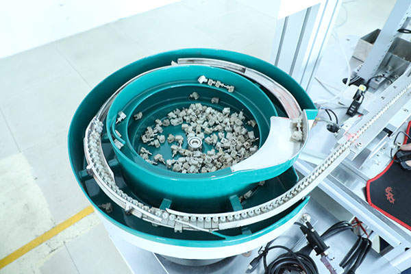 視覺(jué)點(diǎn)膠機(jī)生產(chǎn)廠家報(bào)價(jià)