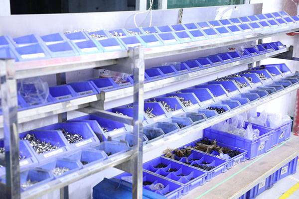 深圳自動(dòng)點(diǎn)膠機(jī)廠家