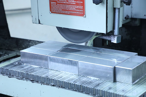 深圳視覺點(diǎn)膠機(jī)廠家